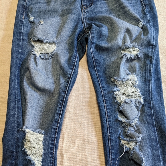 KANCAN Destroyed Zipper Ankle Skinny Jeans - Picture 3 of 12